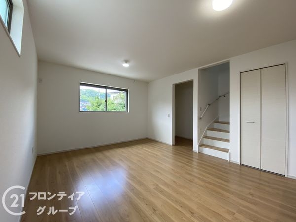 長岡京市奥海印寺太鼓山　新築一戸建て　３期　１号棟
