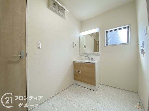 宇治市伊勢田町南遊田　新築一戸建て　全１区画