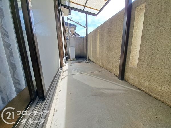 宇治市木幡平尾の中古一戸建て(バルコニー)