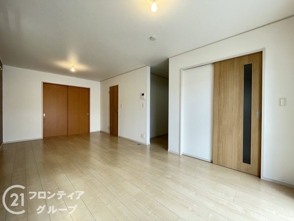 八幡市八幡科手　中古一戸建て