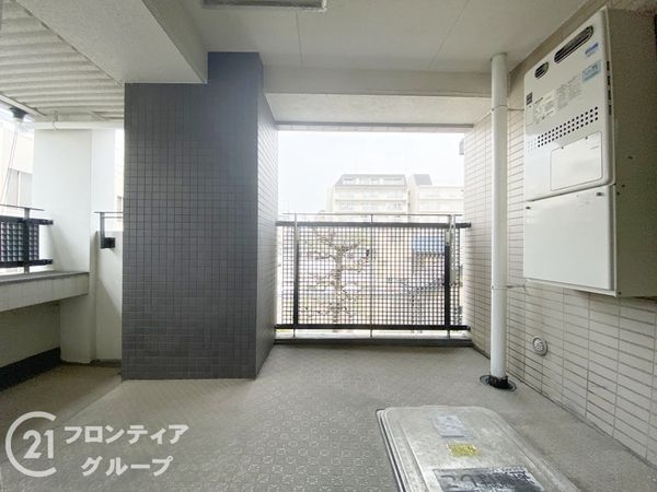 イーグルコート伏見桃山 中古マンション(バルコニー)