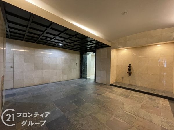 イーグルコート伏見桃山 中古マンション(ロビー)