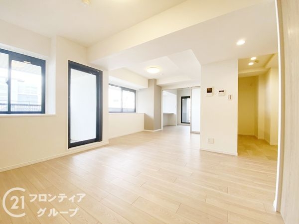 イーグルコート伏見桃山 中古マンション(リビング)