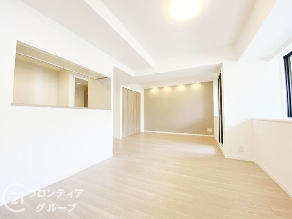 イーグルコート伏見桃山 中古マンション(リビング)