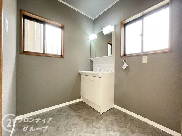 城陽市久世上大谷の中古一戸建て