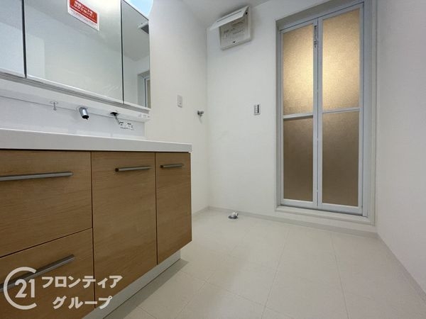 山科区椥辻草海道町　新築一戸建て