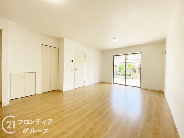 京田辺市草内八田　新築一戸建て　１期　全１区画