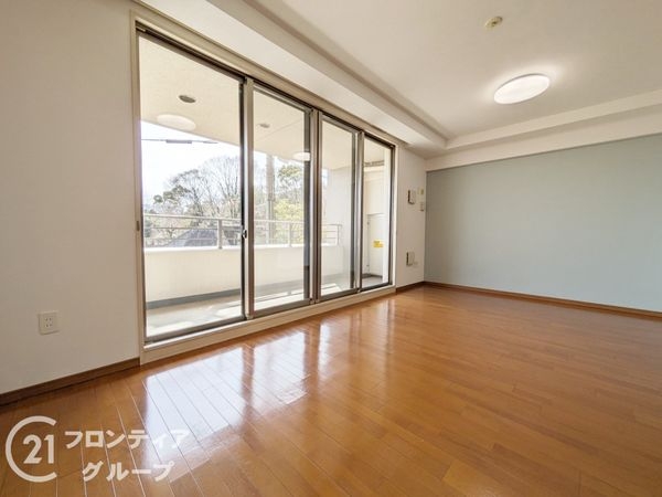 シャリエ大津皇子が丘　中古マンション