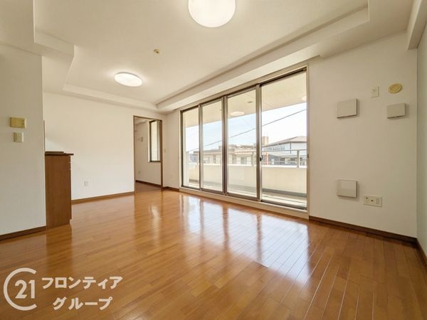 シャリエ大津皇子が丘　中古マンション