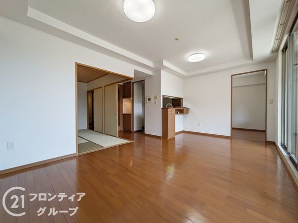 シャリエ大津皇子が丘　中古マンション