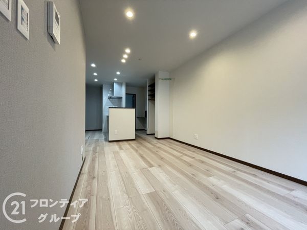 長岡京市馬場１丁目　新築一戸建て