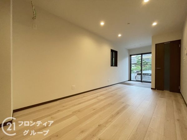 長岡京市馬場１丁目　新築一戸建て