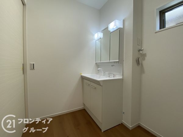 向日市鶏冠井町沢ノ西　新築一戸建て　１期　２号棟