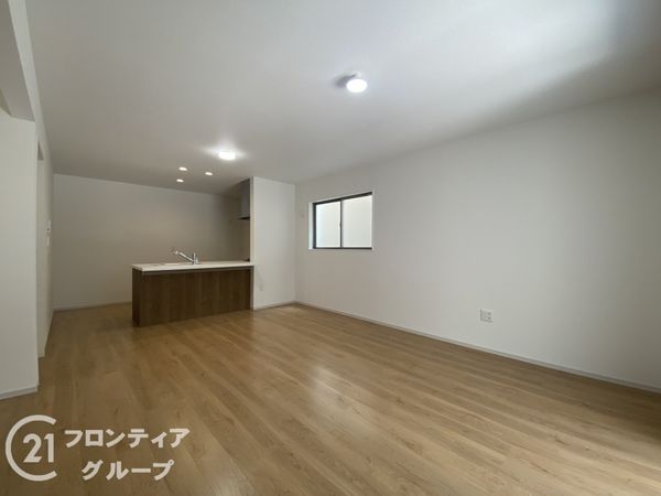 向日市鶏冠井町沢ノ西　新築一戸建て　１期　１号棟
