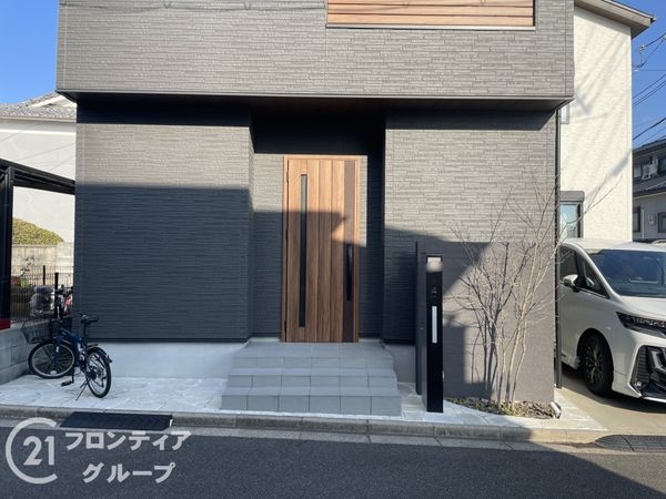 久世郡久御山町林垣内　中古一戸建て