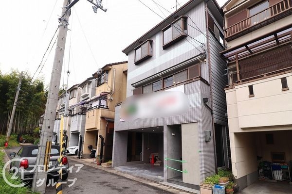 京都市伏見区石田大山町の中古一戸建て