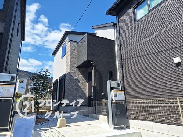 大津市下阪本２丁目　新築一戸建て　１号棟