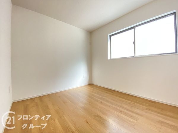 京田辺市河原神谷　新築一戸建て　1期　８号地