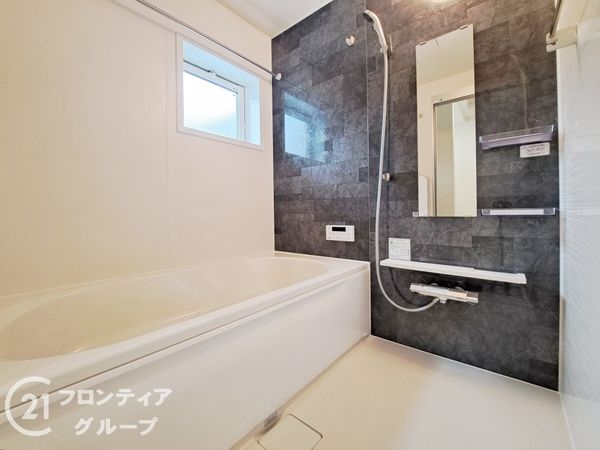 宇治市伊勢田町遊田　新築一戸建て　全１区画