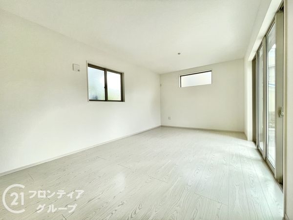 宇治市小倉町南浦 新築一戸建て 1期 全1区画(リビング)