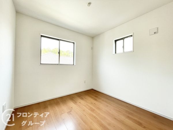 城陽市寺田深谷　新築一戸建て　１期　２号棟