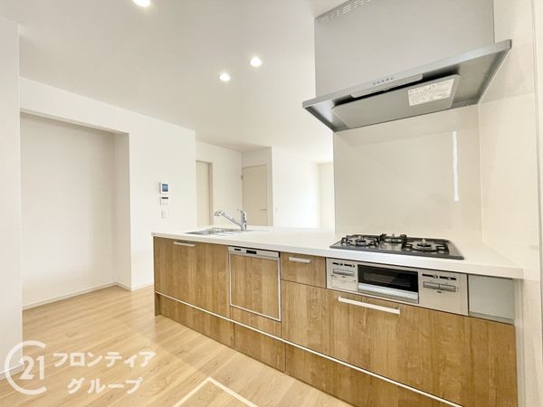 城陽市寺田深谷　新築一戸建て　１期　１号棟