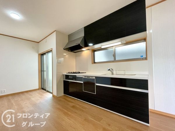 京都市南区上鳥羽西浦町　中古一戸建て