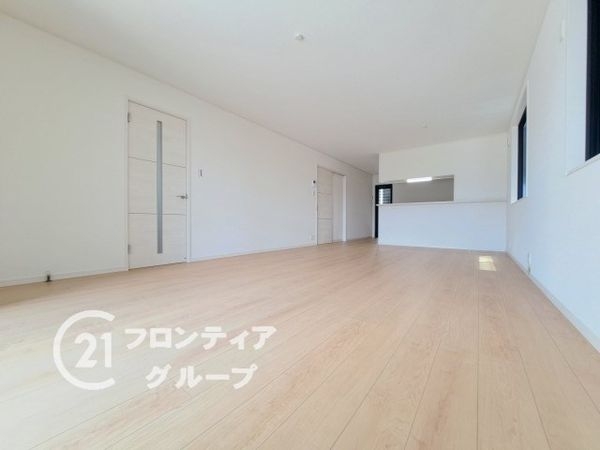 京都市伏見区久我御旅町　新築一戸建て　３１期　１８号地
