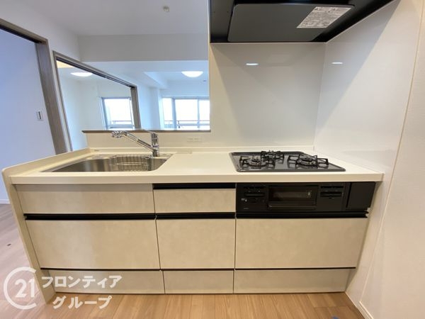 サンロイヤル新田辺アカデミア1号館　中古マンション