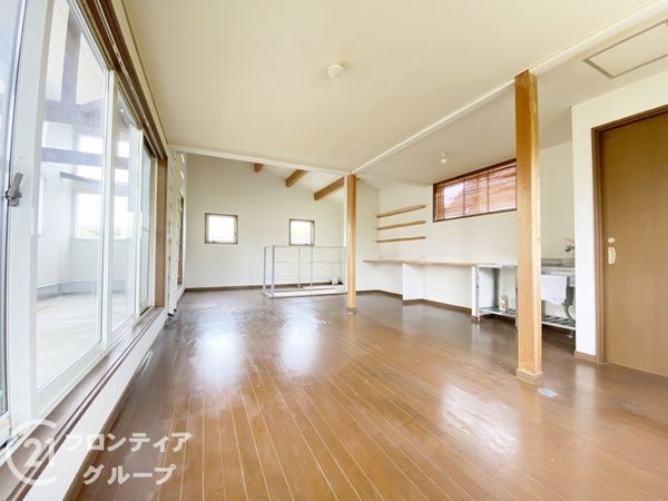八幡市美濃山宮ノ背の中古一戸建て