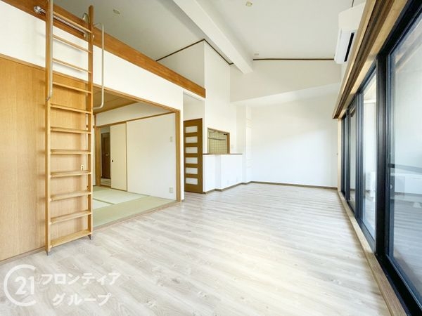 ブルーム山科大宅 中古マンション(リビング)
