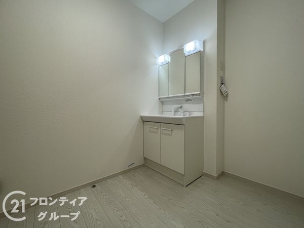 京都市山科区西野楳本町　新築一戸建て