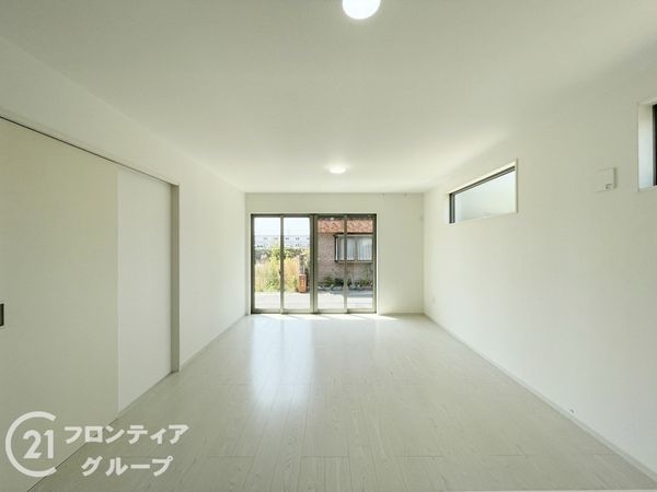 京都市山科区西野楳本町　新築一戸建て