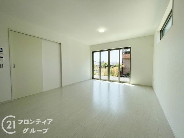 京都市山科区西野楳本町　新築一戸建て