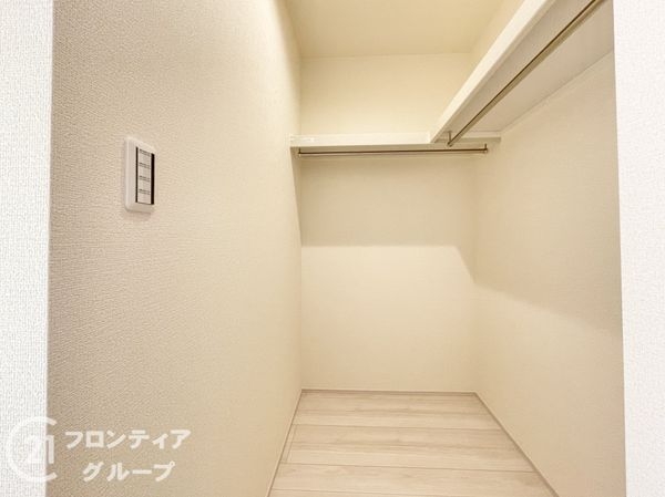 宇治市伊勢田町南遊田　新築一戸建て　２期　２号棟