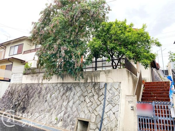 城陽市富野森山の中古一戸建て