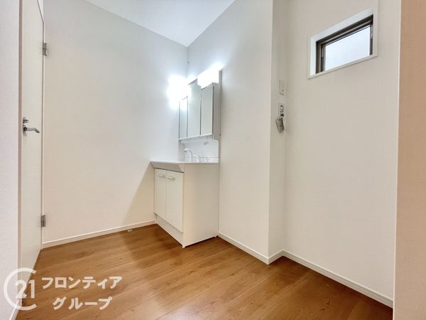 京都市伏見区日野西大道町　新築一戸建て　２期　２号棟