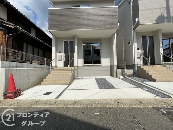 京都市伏見区日野西大道町　新築一戸建て　２期　１号棟