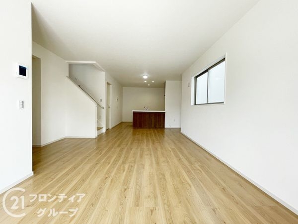 京都市伏見区日野西大道町　新築一戸建て　２期　１号棟