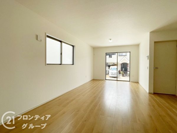 京都市伏見区日野西大道町　新築一戸建て　２期　１号棟