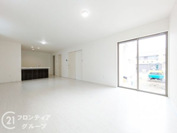 大津市中央１丁目　新築一戸建て　１期　2号棟