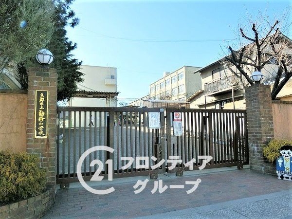 ウィズフィール京都山科 中古マンション(京都市立勧修小学校)