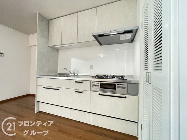 エクセルハイツ新田辺１号棟　中古マンション