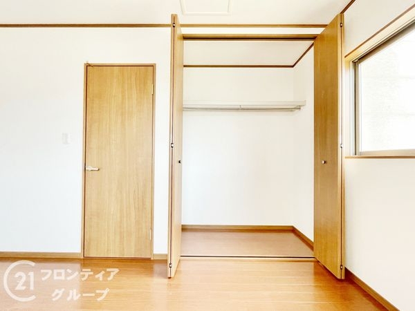 京都市伏見区羽束師鴨川町の中古一戸建て