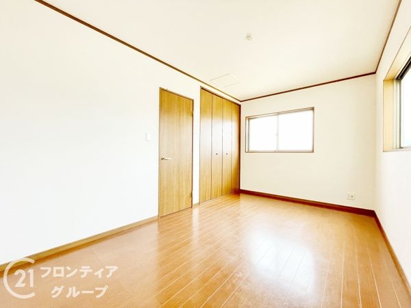京都市伏見区羽束師鴨川町の中古一戸建て
