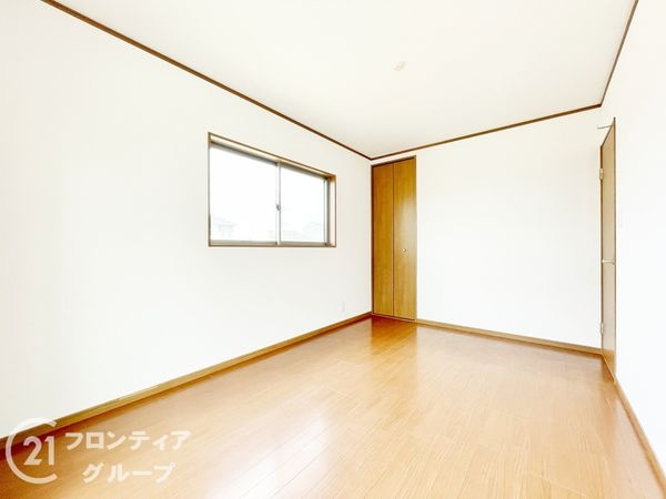 京都市伏見区羽束師鴨川町の中古一戸建て