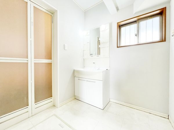 京都市伏見区羽束師鴨川町の中古一戸建て