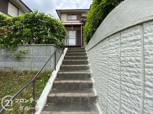 宇治市羽戸山３丁目の中古一戸建て