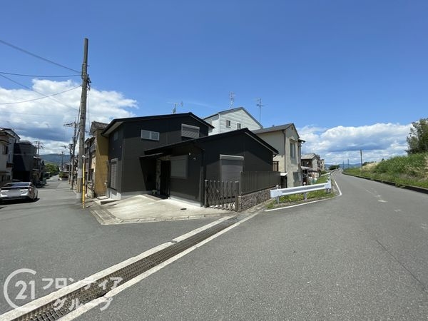 京都市伏見区羽束師鴨川町の中古一戸建て