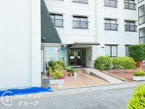 嵐山ロイアルハイツ第3号棟　中古マンション